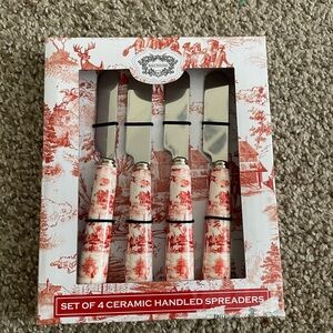 Ceramic Handled Spreaders Set - Red and Silver
